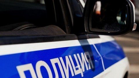В Дзержинском районе сотрудники полиции задержали подозреваемую в совершении тяжкого преступления